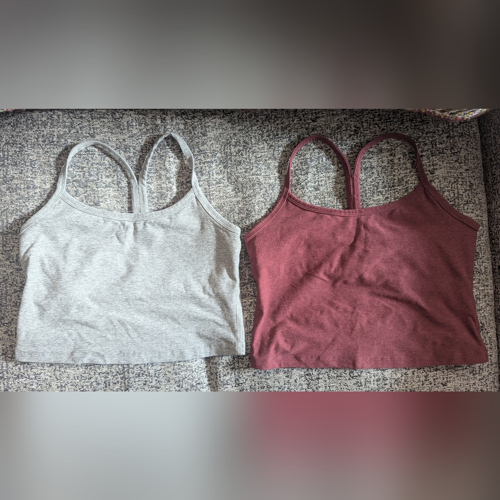 Lot of Beyond Yoga Spacedye Slim Racerback Cropped Tanks, Size M Medium